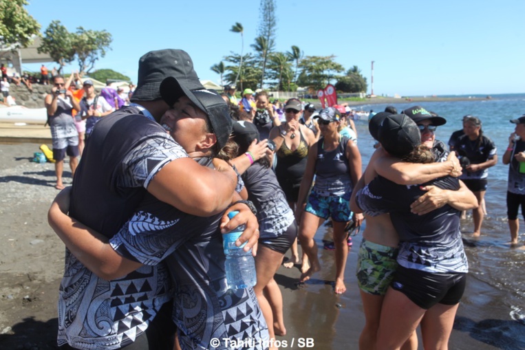 Grosse émotion à l'arrivée des jeunes Néozélandaises Grosse émotion à l'arrivée des jeunes Néozélandaises