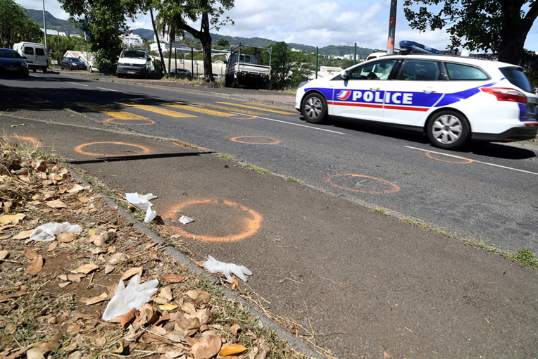 Nelle-Calédonie: quatre mineurs mis en examen après la mort d'une motarde