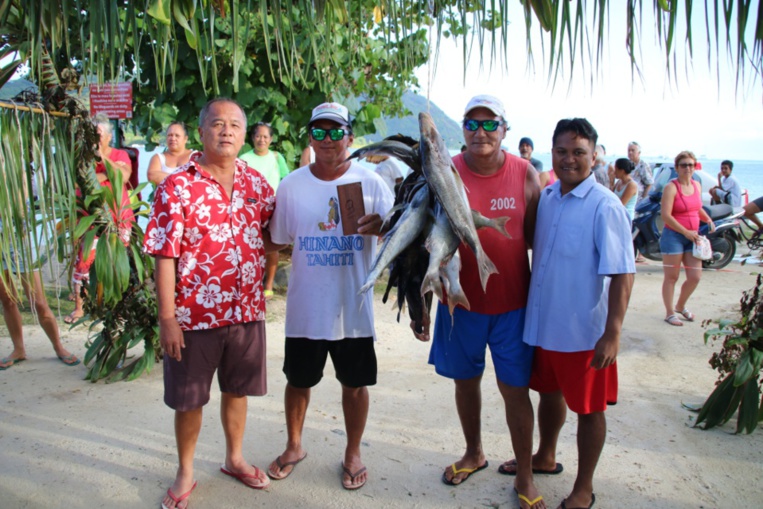 Gérard Panai de Parea a remporté le premier prix. Gérard Panai de Parea a remporté le premier prix.