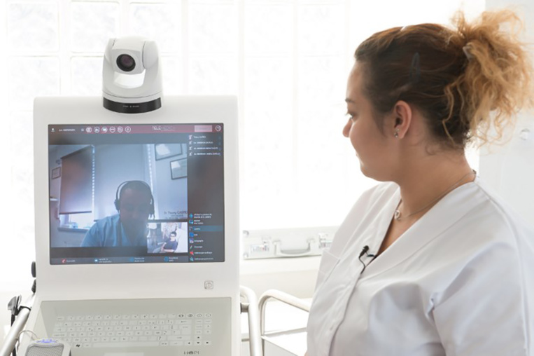 La e-santé au service des mères et de leurs bébés dans les pays du Sud La e-santé au service des mères et de leurs bébés dans les pays du Sud