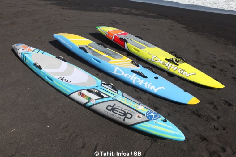 Des panches spécifiques sont utilisées pour le sauvetage sportif côtier Des panches spécifiques sont utilisées pour le sauvetage sportif côtier