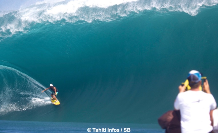 Manoa Drollet, icône du surf mondial Manoa Drollet, icône du surf mondial