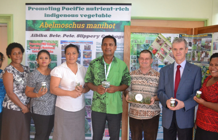 Tearii Alpha, ministre des Ressources primaires s’est rendu à Fidji pour visiter le CEPACT. (crédit photo : CPS)
