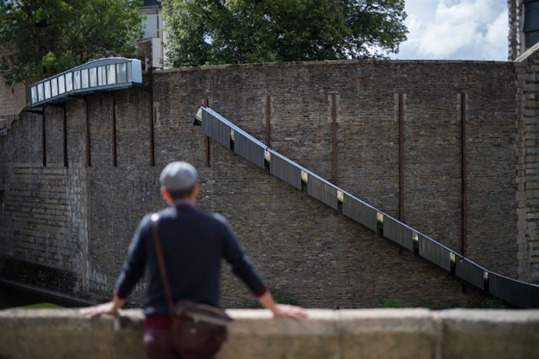 Un toboggan géant fermé temporairement en raison d'incidents à Nantes Un toboggan géant fermé temporairement en raison d'incidents à Nantes