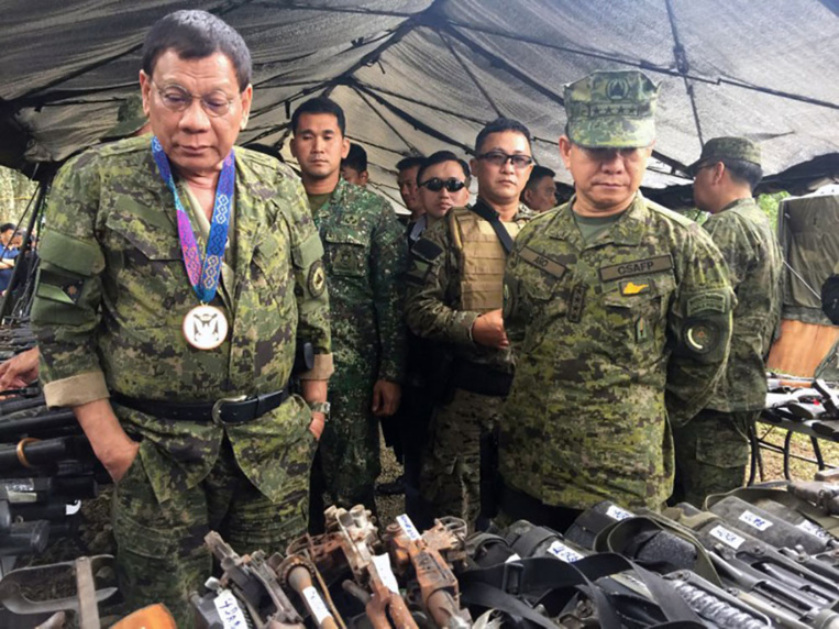 Le président philippin Duterte n'ira pas aux Etats-Unis, un pays "nul"