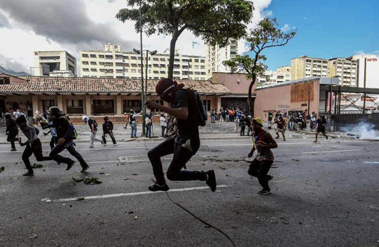 Venezuela: l'opposition appelle à bloquer les rues, 113 morts depuis avril
