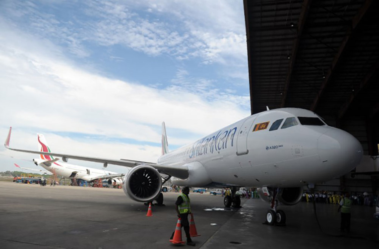 Sri Lanka: l'équipage d'un avion maîtrise un incendie en plein vol Sri Lanka: l'équipage d'un avion maîtrise un incendie en plein vol