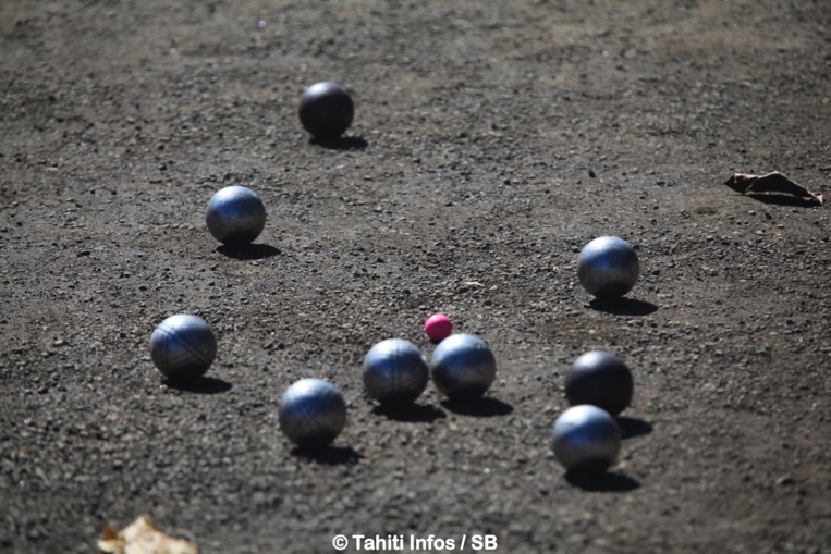 La pétanque est une discipline très appréciée en Polynésie La pétanque est une discipline très appréciée en Polynésie