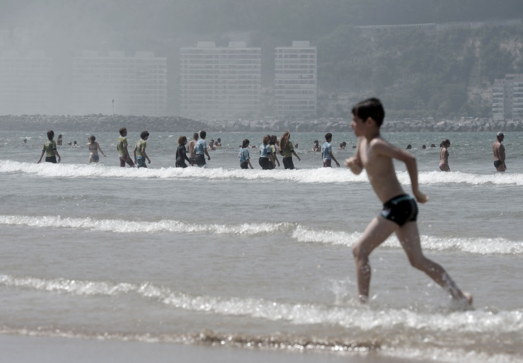 Le sud-est de la France écrasé par la chaleur et pollué à l'ozone par endroits Le sud-est de la France écrasé par la chaleur et pollué à l'ozone par endroits