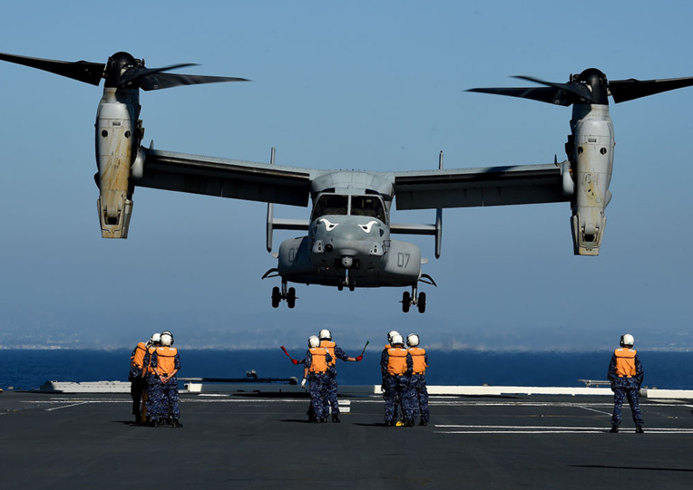 Australie: un avion militaire américain s'abîme en mer, 3 disparus