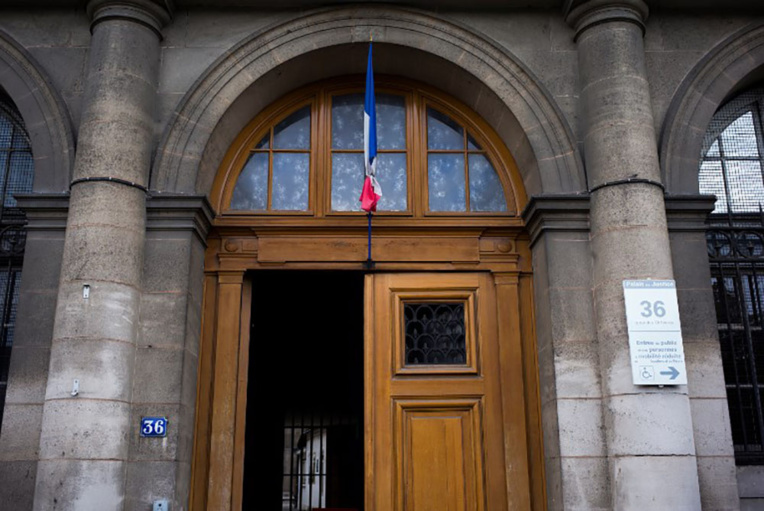 Paris: un commandant de police mis en examen et écroué