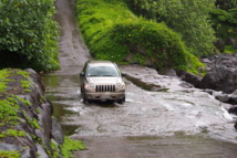 Des travaux sont à prévoir au niveau du radier dans la rivière de Papenoo Des travaux sont à prévoir au niveau du radier dans la rivière de Papenoo