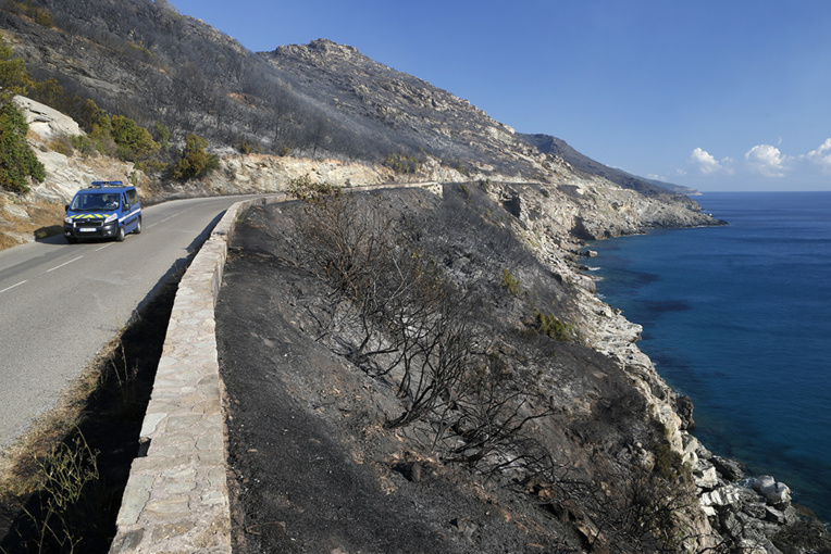 Haute-Corse: deux feux "non maîtrisés", une mise en examen pour incendie volontaire