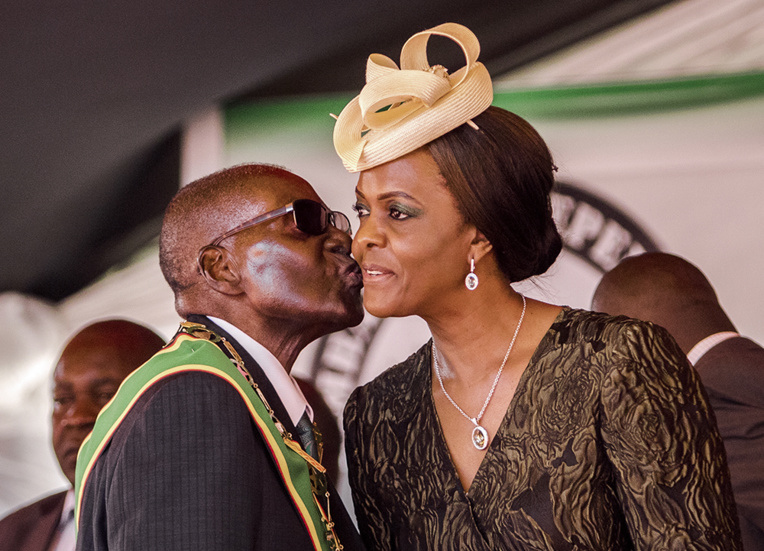 L'épouse du président zimbabwéen accusée d'agression en Afrique du Sud