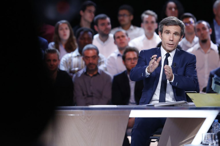 L'ex-roi du JT, David Pujadas, passe sur LCI pour doper son audience L'ex-roi du JT, David Pujadas, passe sur LCI pour doper son audience