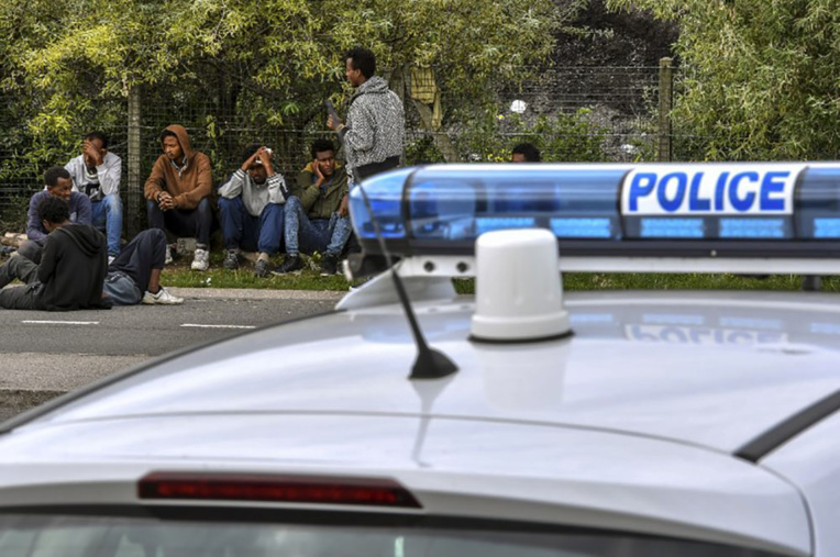 Vive tension entre migrants à Calais après des rixes Vive tension entre migrants à Calais après des rixes