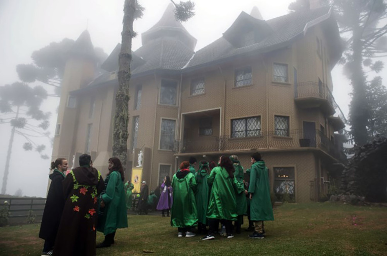 Une école de sorciers à la sauce brésilienne pour fans de Harry Potter Une école de sorciers à la sauce brésilienne pour fans de Harry Potter