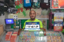 Le billet a été validéau magasin Super Fare Nui. Le billet a été validéau magasin Super Fare Nui.