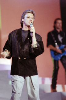 Le chanteur Herbert Léonard espère remonter sur scène, après 32 jours de coma Le chanteur Herbert Léonard espère remonter sur scène, après 32 jours de coma