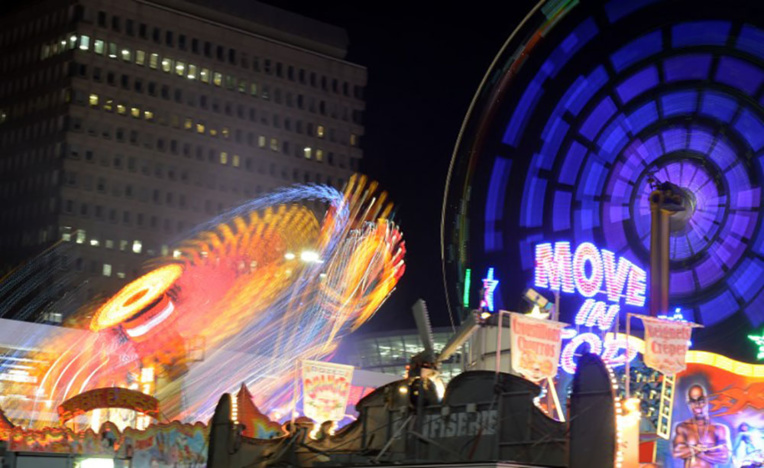 Photo d'illustration d'une foire. Photo d'illustration d'une foire.