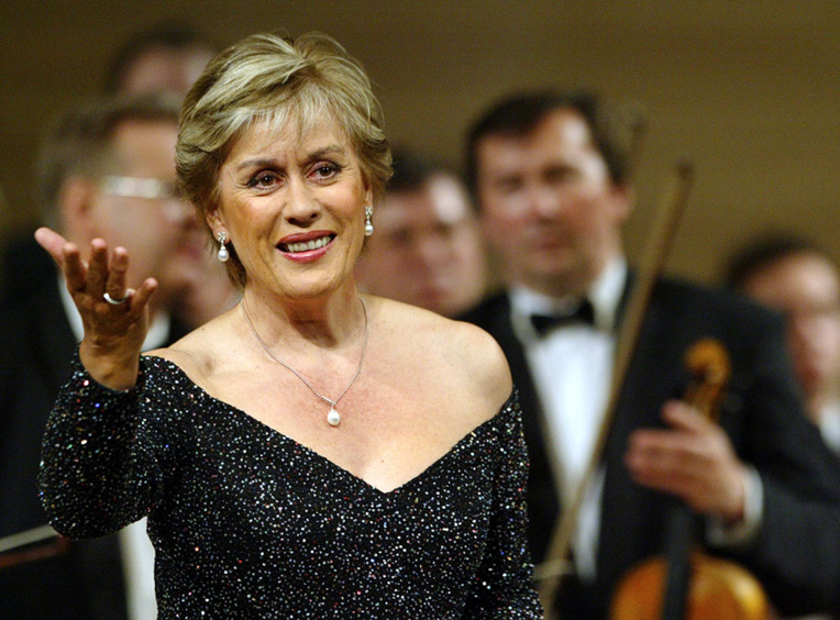 La diva néozélandaise Kiri Te Kanawa annonce sa retraite La diva néozélandaise Kiri Te Kanawa annonce sa retraite