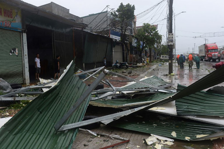 Vietnam: passage du typhon Doksuri, trois morts, des milliers d'évacués
