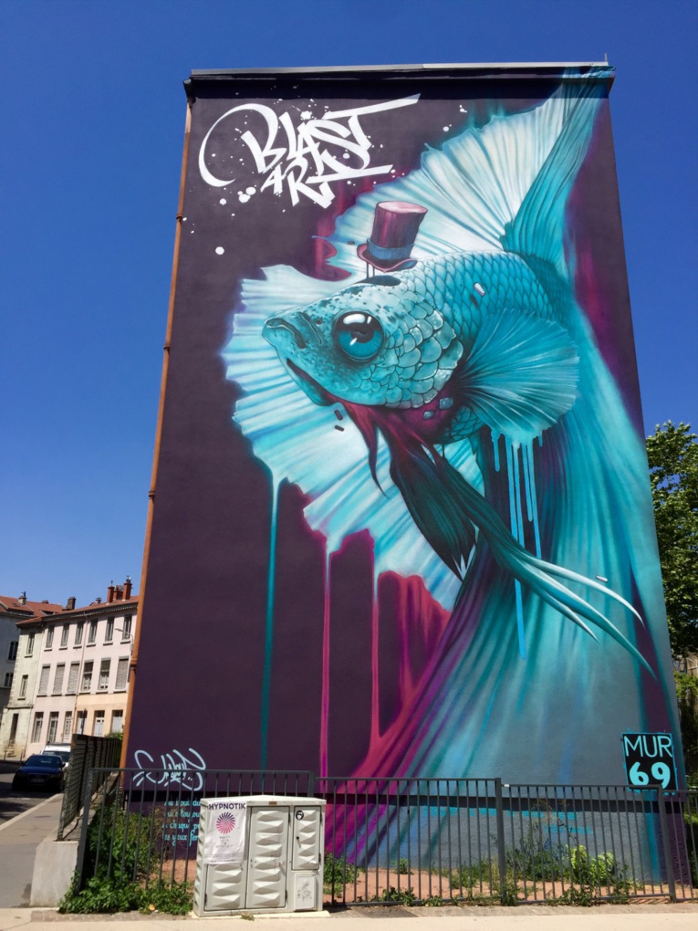 Comme un poisson dans l'eau, le Français Kalouf maîtrise la bombe à la perfection.