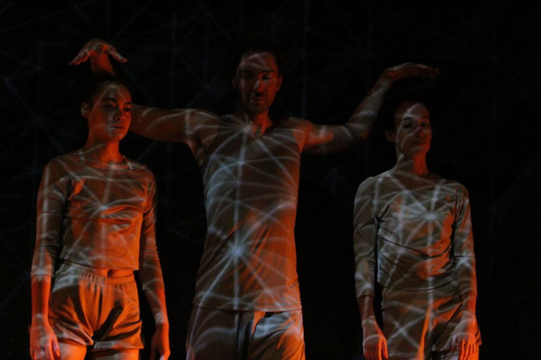 Plus d'une heure d'émotion dansée afin de mettre en lumière l'amour !