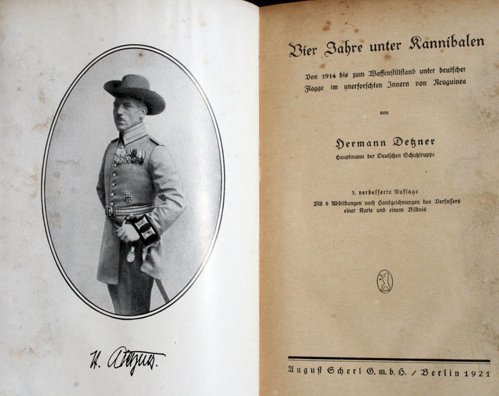 L’un des livres de Detzner, publié à son retour en Allemagne : « Quatre années chez les cannibales », énorme succès mais tissu de mensonges…