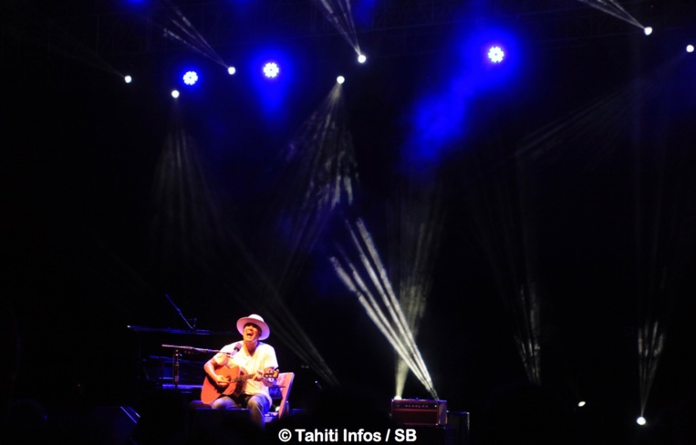 Ben Harper a joué de plusieurs instruments à la perfection Ben Harper a joué de plusieurs instruments à la perfection