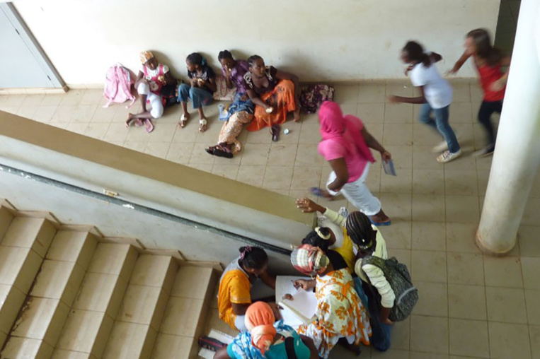 A Mayotte, le casse-tête des CP à 12 élèves, par manque de salles de classe