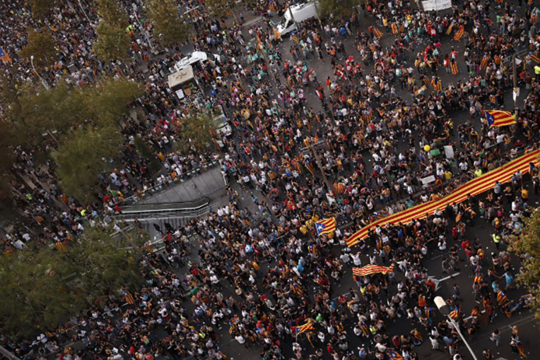 Catalogne: l'UE soutient Madrid mais appelle au dialogue Catalogne: l'UE soutient Madrid mais appelle au dialogue