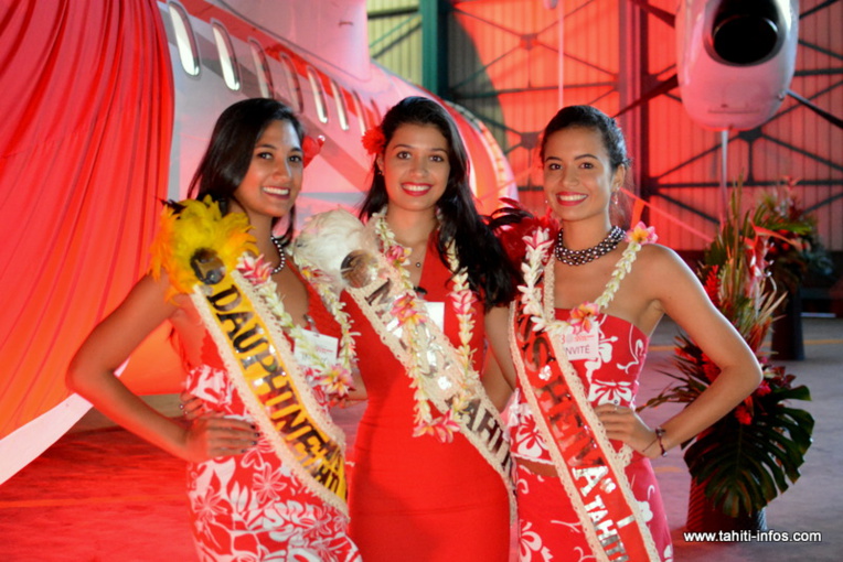 Miss Tahiti, Miss Heiva et la première dauphine étaient aussi présentes Miss Tahiti, Miss Heiva et la première dauphine étaient aussi présentes