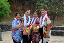 Marie-Claire et Diana, les organisatrices, entourent les deux gagnants Rachel et Jason. Marie-Claire et Diana, les organisatrices, entourent les deux gagnants Rachel et Jason.