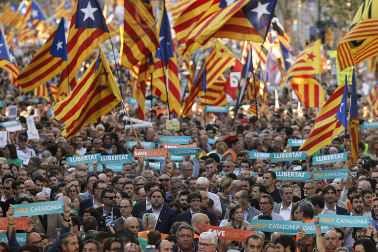 En Catalogne, les menaces de désobéissance s'accumulent