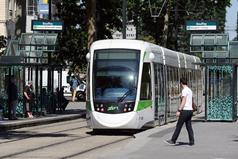Aucun bus ni tram à Nantes après une agression contre des contrôleurs