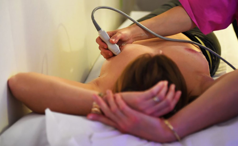 Cancers du sein et de l'utérus: l'Assemblée vote la prise en charge à 100% pour une consultation à 25 ans Cancers du sein et de l'utérus: l'Assemblée vote la prise en charge à 100% pour une consultation à 25 ans