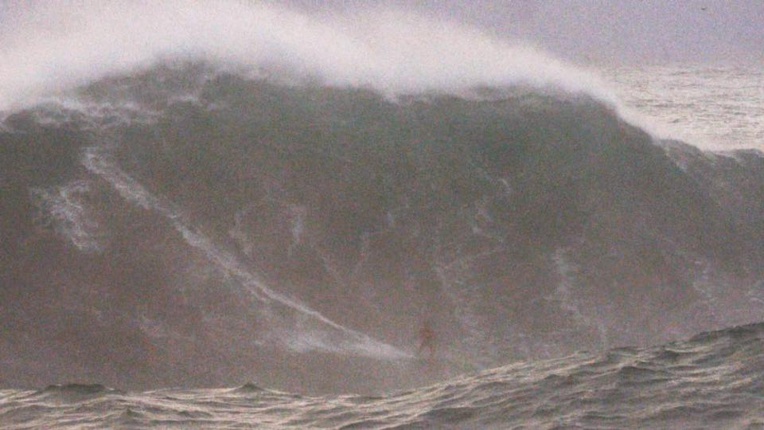 Peu d'images de Tika à Nazaré (screen shot)