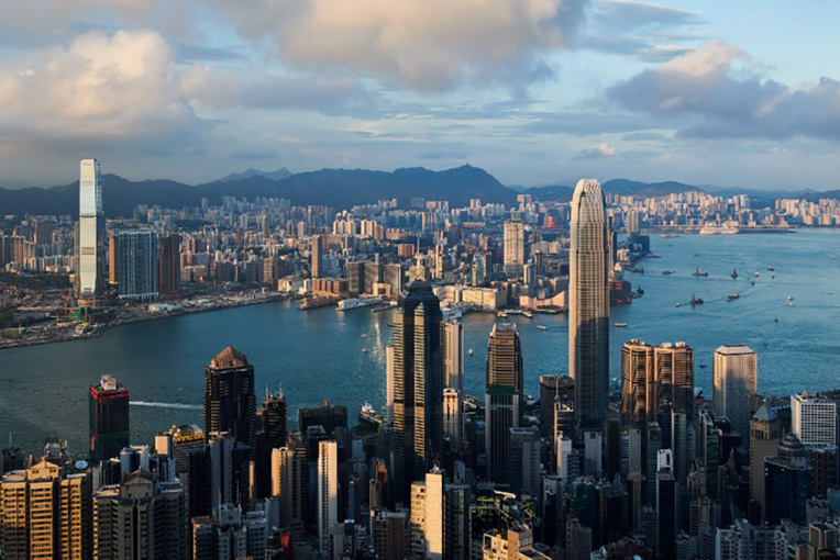 Hong Kong: un gratte-ciel vendu au prix record de 5,15 milliards de dollars Hong Kong: un gratte-ciel vendu au prix record de 5,15 milliards de dollars
