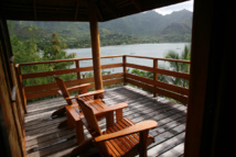 Une vue de la baie de Taiohae depuis l’hôtel Keikahanui Pearl Lodge. Une vue de la baie de Taiohae depuis l’hôtel Keikahanui Pearl Lodge.