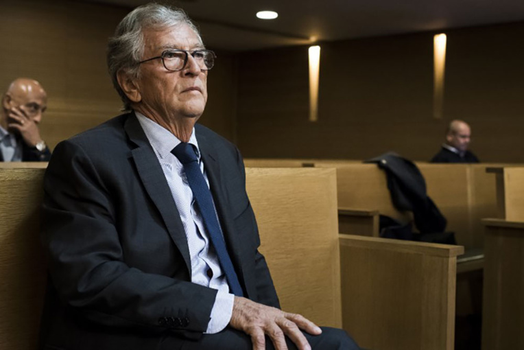 Le sénateur Yvon Collin condamné à un an ferme pour trafic d'influence Le sénateur Yvon Collin condamné à un an ferme pour trafic d'influence