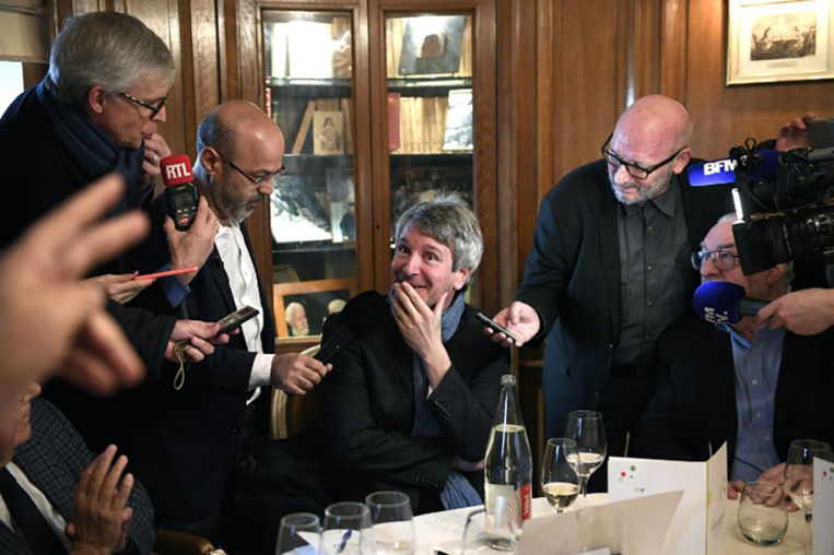 Eric Vuillard remporte le prix Goncourt, Olivier Guez le Renaudot Eric Vuillard remporte le prix Goncourt, Olivier Guez le Renaudot