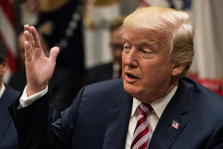 La brève désactivation du compte Twitter de Trump fait des étincelles La brève désactivation du compte Twitter de Trump fait des étincelles