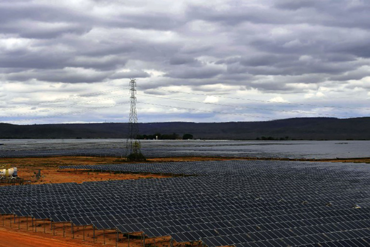 A Pirapora, le Brésil se tourne vraiment vers l'énergie solaire A Pirapora, le Brésil se tourne vraiment vers l'énergie solaire