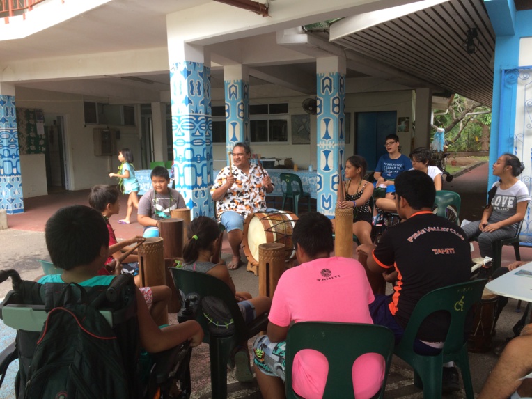 Les Tamari’i du ciel ou la rencontre de deux mondes Les Tamari’i du ciel ou la rencontre de deux mondes