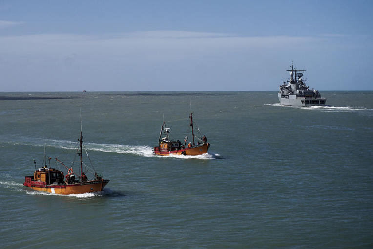 Sept jours sans nouvelles du sous-marin argentin, les chances de survie s'amenuisent Sept jours sans nouvelles du sous-marin argentin, les chances de survie s'amenuisent