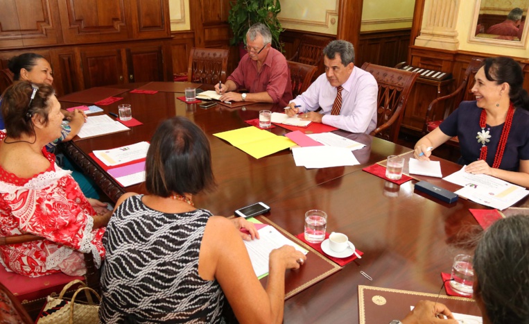 Le Président à l’écoute de l’Union des Femmes Francophones d’Océanie Le Président à l’écoute de l’Union des Femmes Francophones d’Océanie
