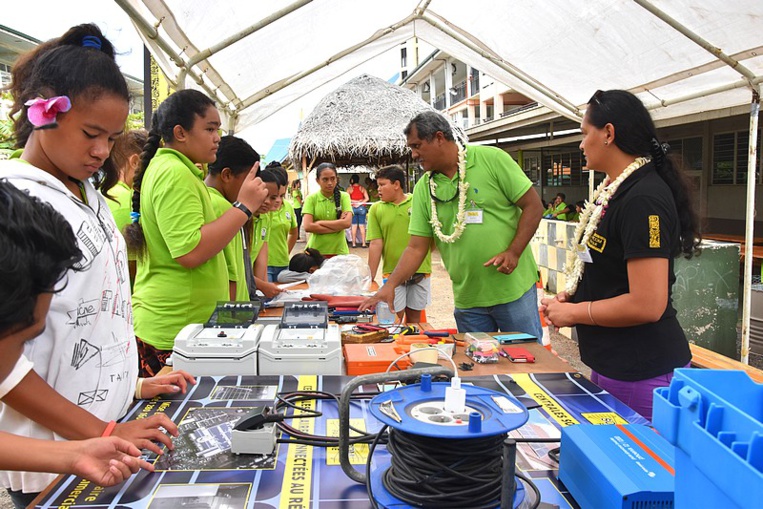 Un forum des énergies au collège Notre Dame des Anges Un forum des énergies au collège Notre Dame des Anges