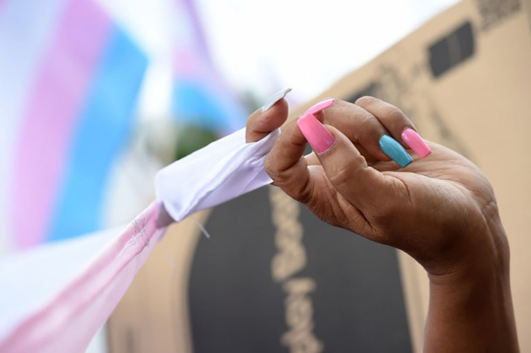 Faux ongles et produits chimiques: les professionnels doivent mieux se protéger