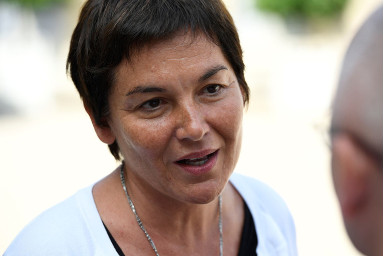 "Pas question de revenir sur la surrémunération" des fonctionnaires en outre-mer "Pas question de revenir sur la surrémunération" des fonctionnaires en outre-mer